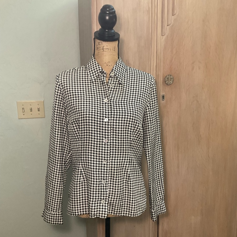 Vintage Spiegel black white houndstooth 100% Silk Blouse Classic size Small